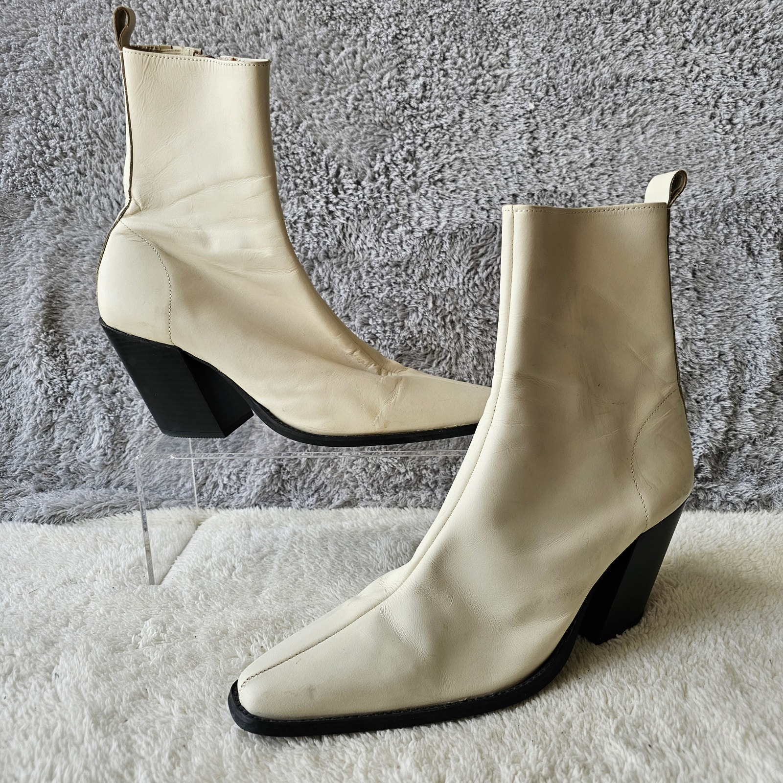 ASOS Women's Leather Angled Heeled Chelsea Ankle Bootie Size 10 White Side Zip