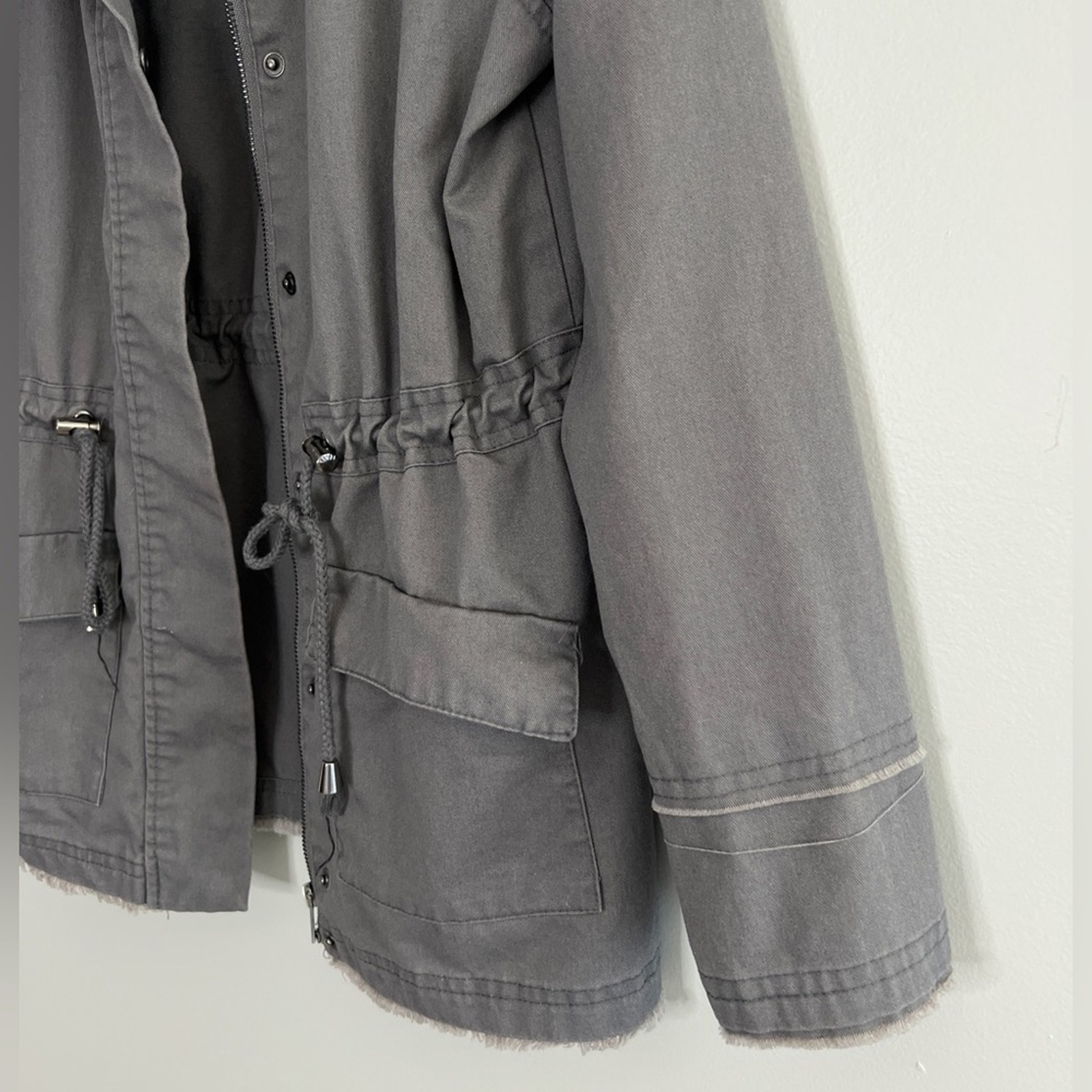 Neu Look Militärstil leicht notleidende Jacke (Größe XS) - Bild 3 von 7