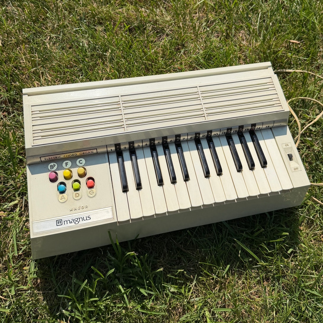 Vintage Magnus Electric Chord Organ Tested Working Order