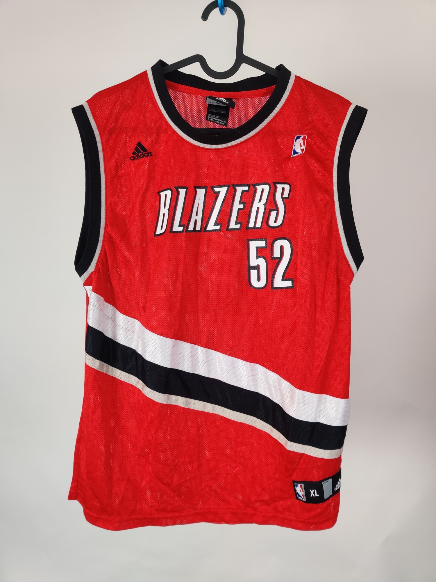 (V) Adidas NBA Portland Trail Blazers Youth jersey players Oden #52 sz XL  - Picture 4 of 11