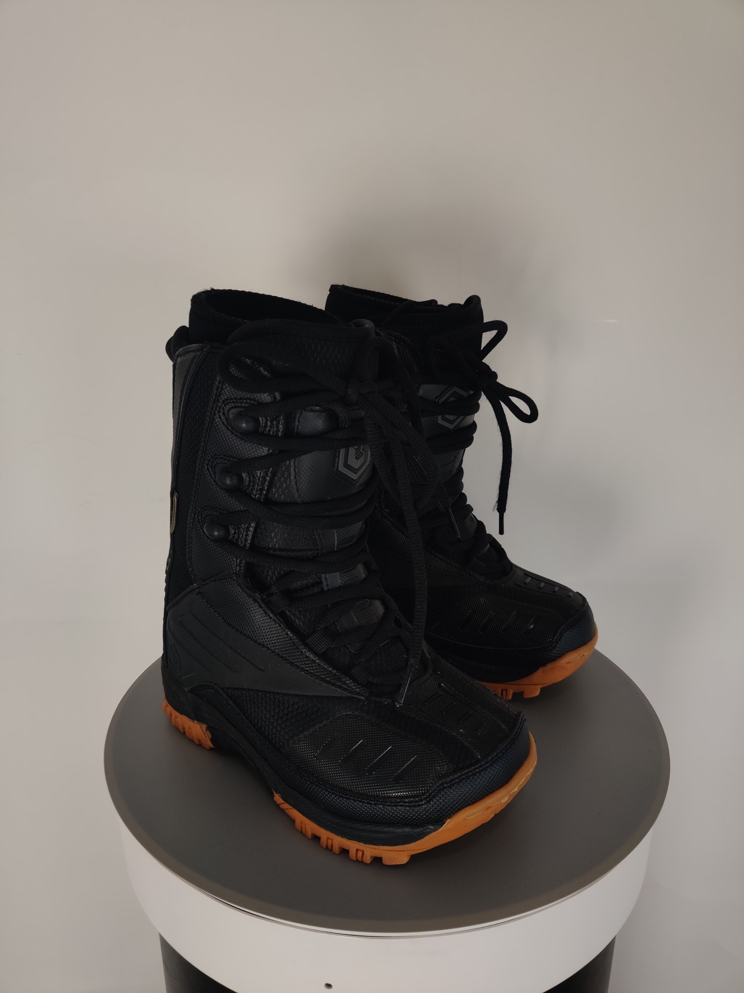 (V)  LTD FREEDOM LINERED JR SNOWBOARD BOOTS US 3 EUR 34 BLACK - Picture 3 of 10