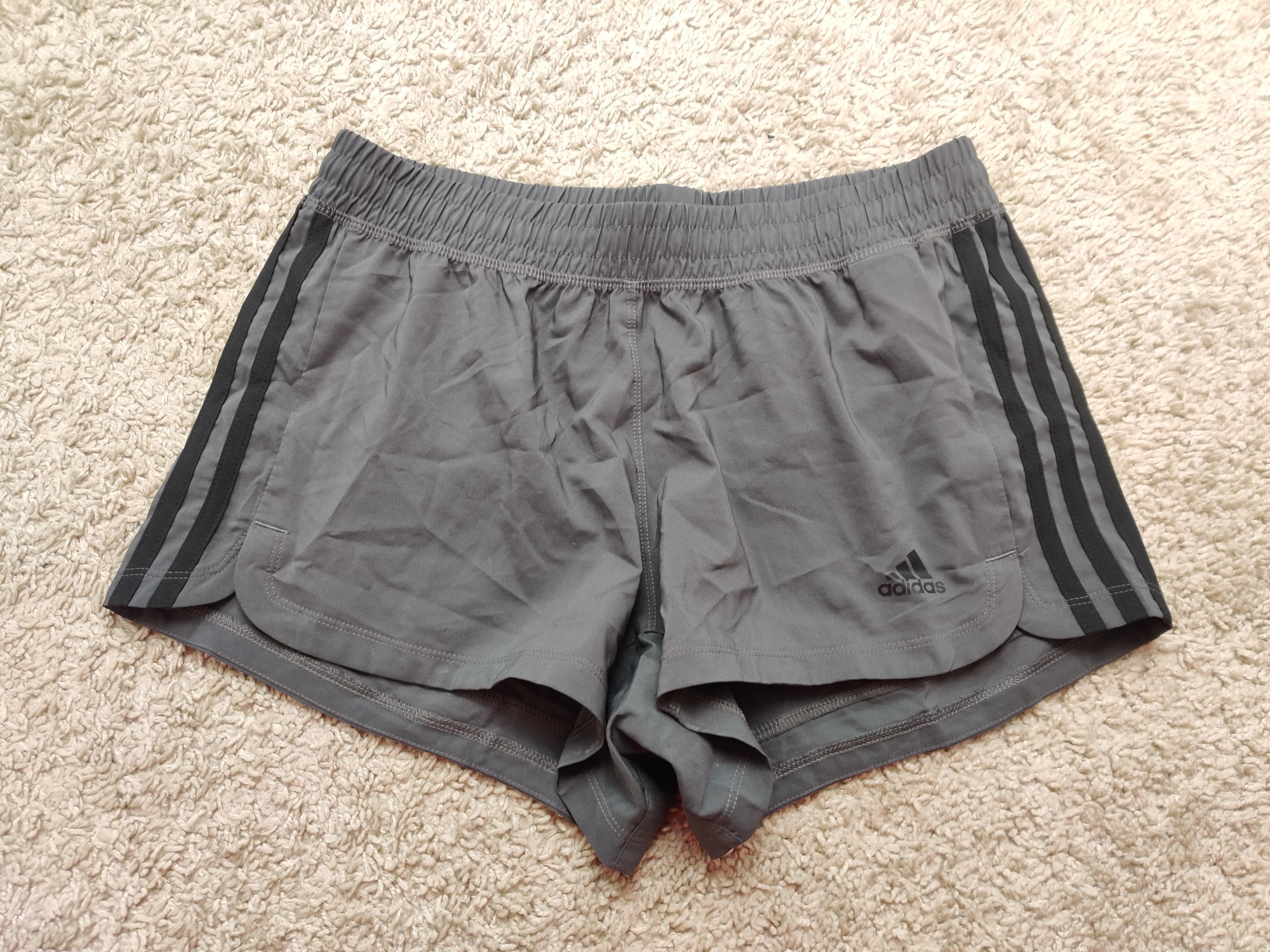 (V) Adidas Climalite Women short sport running hiking gym gray sz S  - Picture 2 of 7