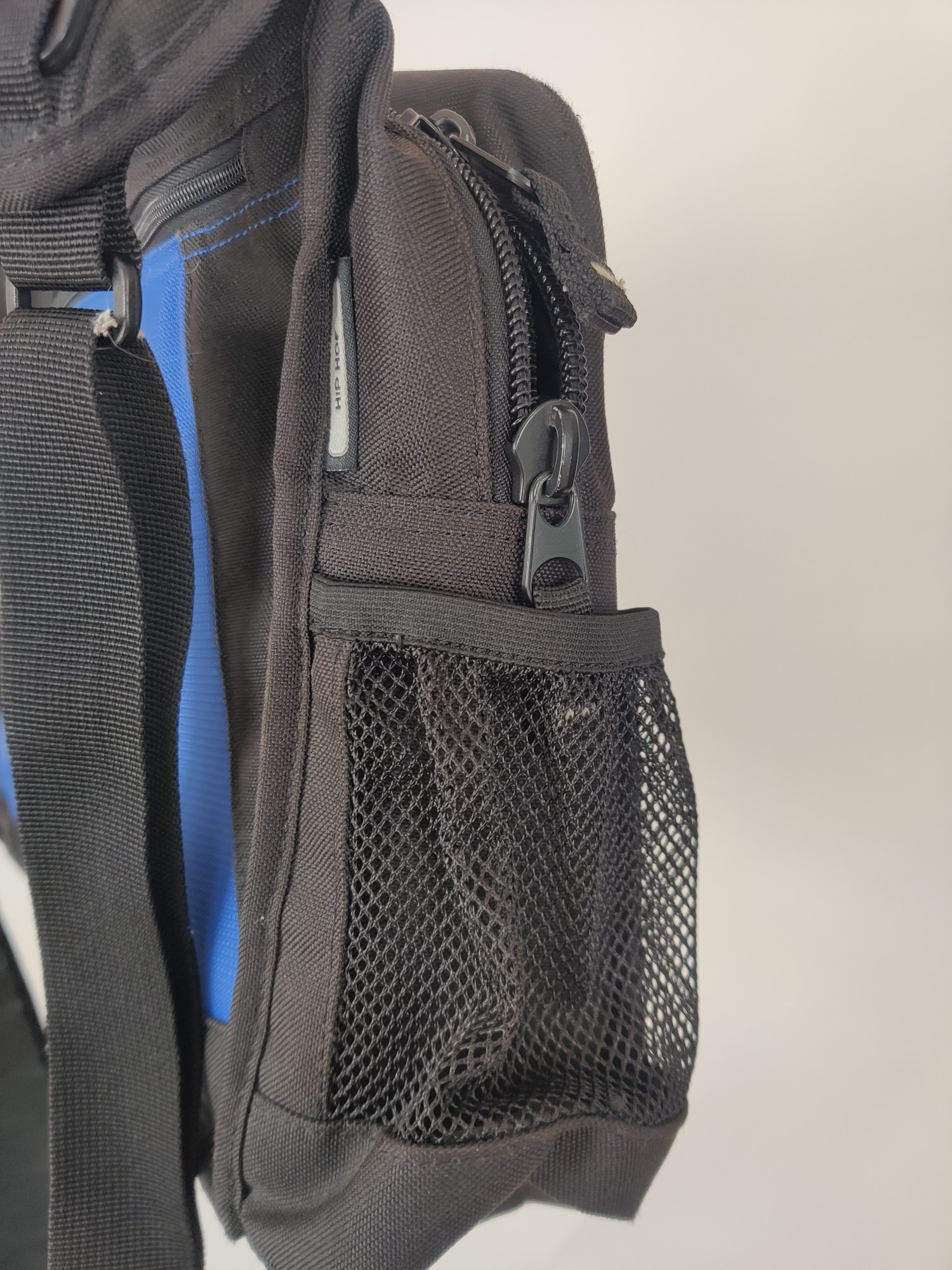 V) RARE Ogio HDR messenger bag shoulder bag w/ laptop sleeve