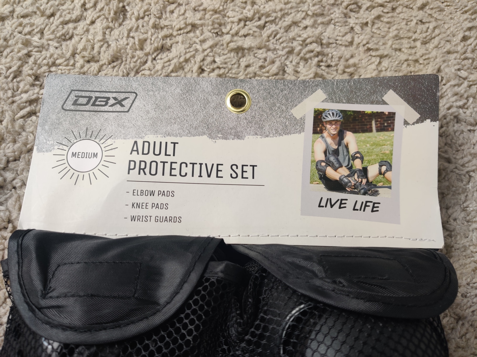 (V) New DBX adult protective set bike 🚲 sporting goods black sz M  - Picture 4 of 8