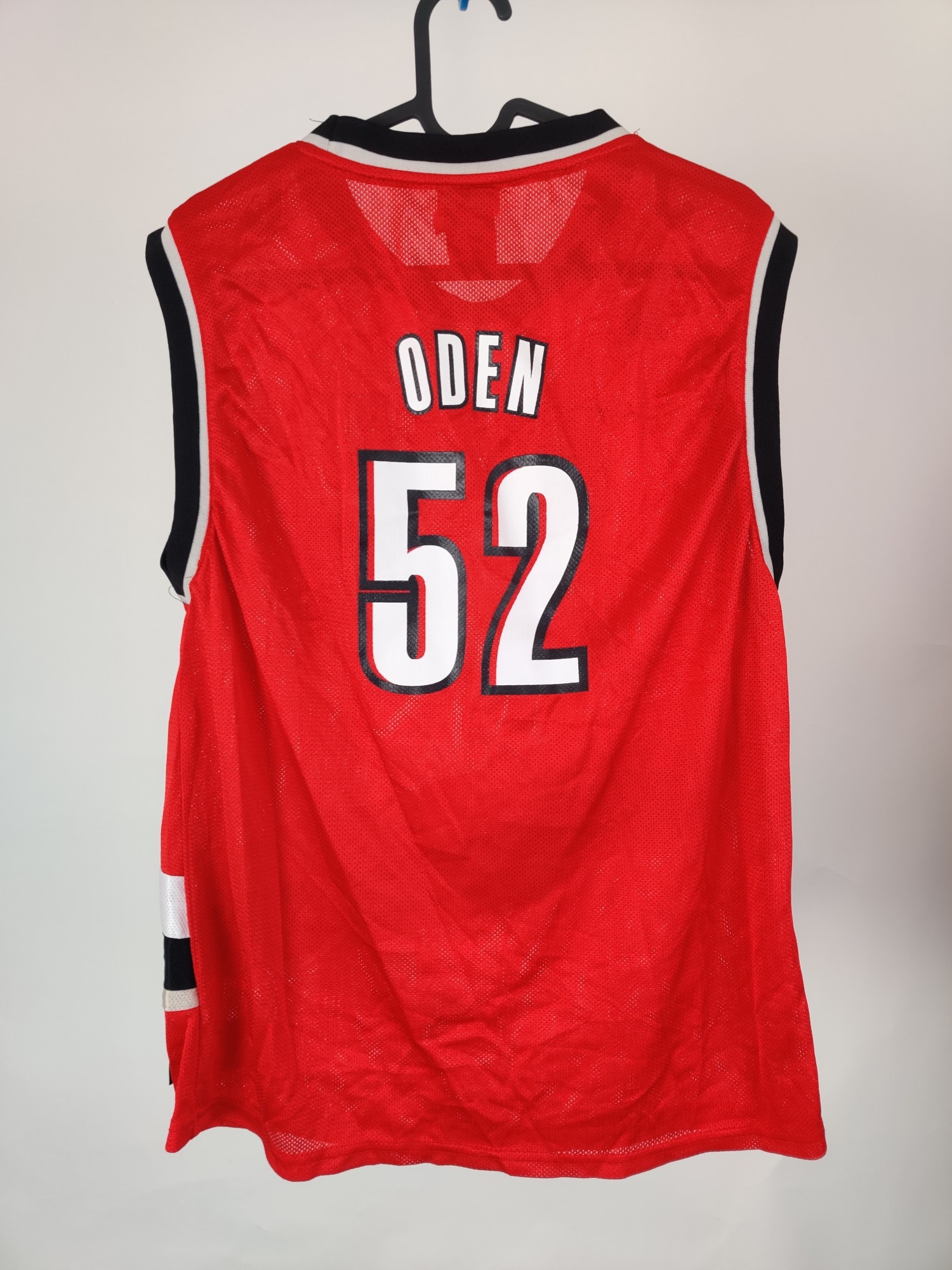(V) Adidas NBA Portland Trail Blazers Youth jersey players Oden #52 sz XL  - Picture 5 of 11