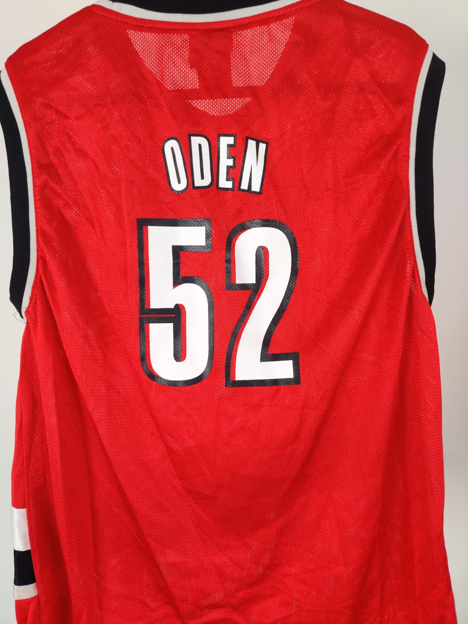 (V) Adidas NBA Portland Trail Blazers Youth jersey players Oden #52 sz XL  - Picture 6 of 11