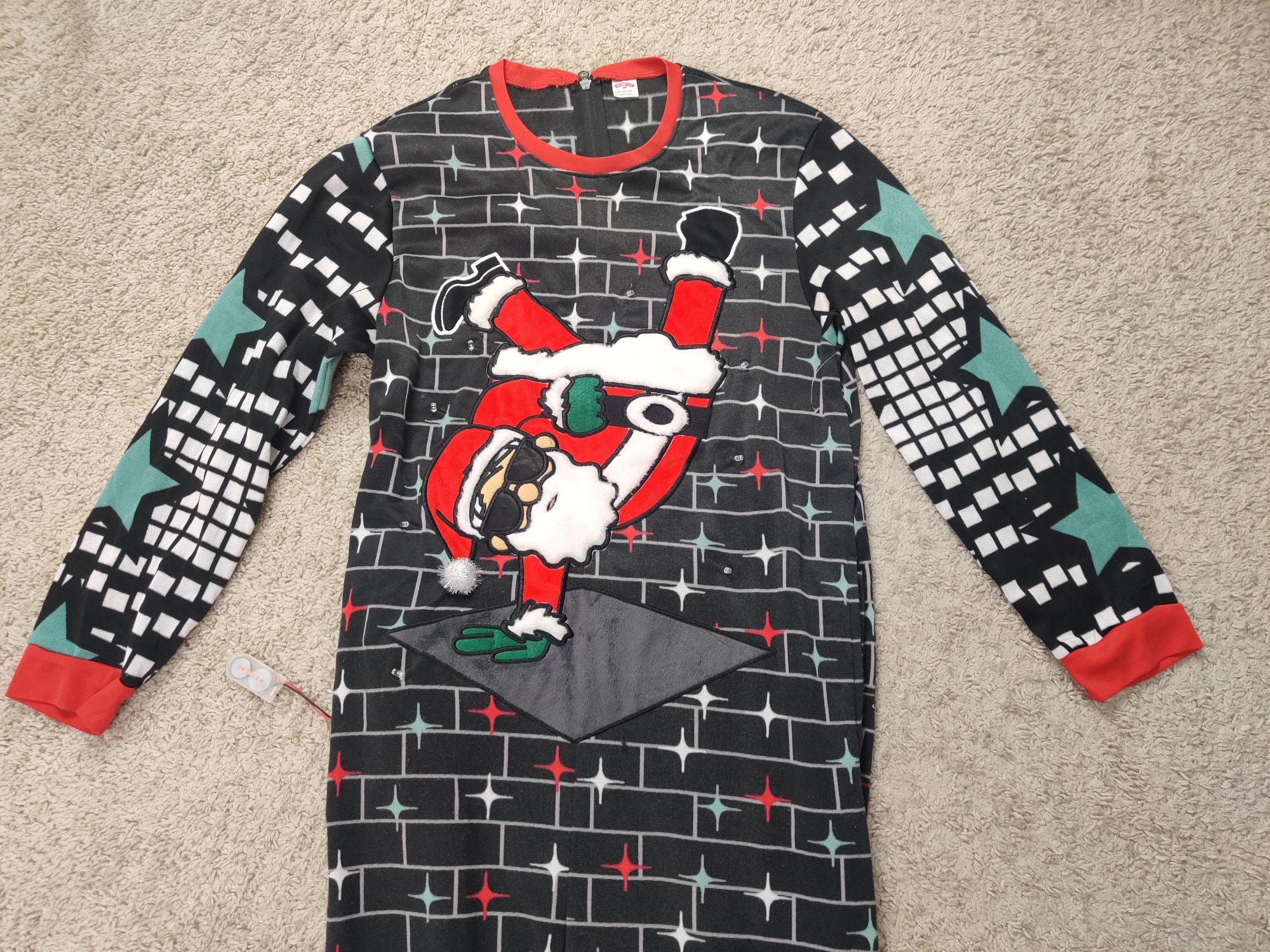 (V) Holiday Time Santa Claus Men bodysuit Pijama LS Christmas sz M (38-40) RARE - Picture 3 of 12