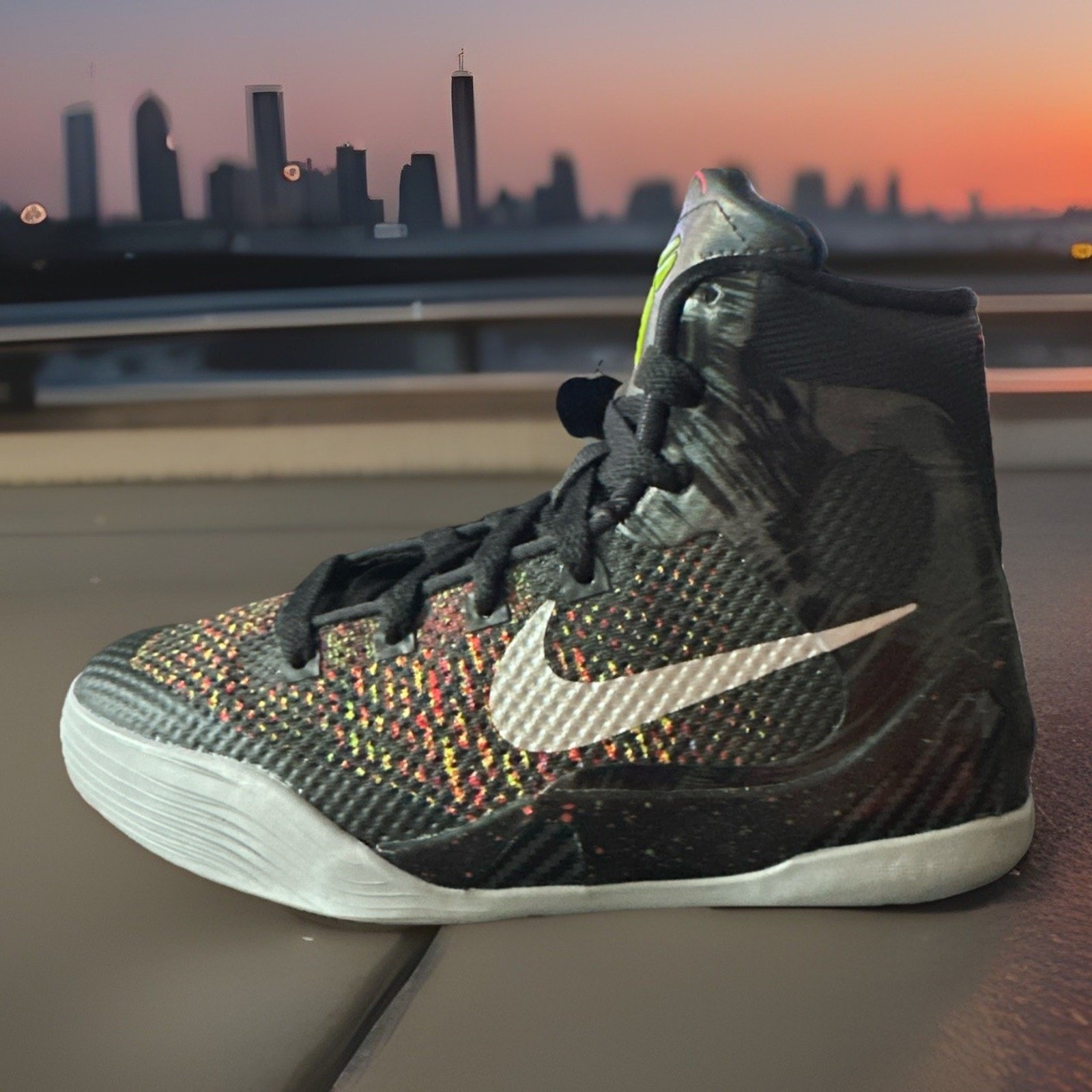 New Kids Size 5Y Nike Kobe 9 Elite Masterpiece Black HJ9446-001