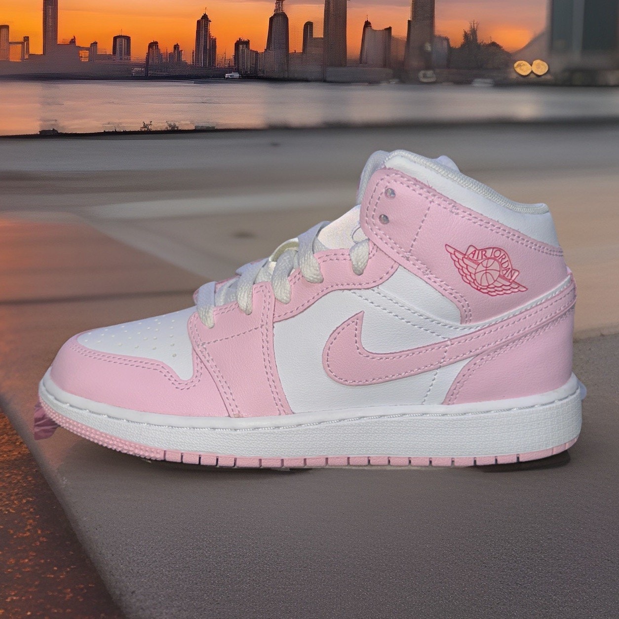 New Kids Size 4.5Y Air Jordan 1 Mid Pink Foam DQ8423-608