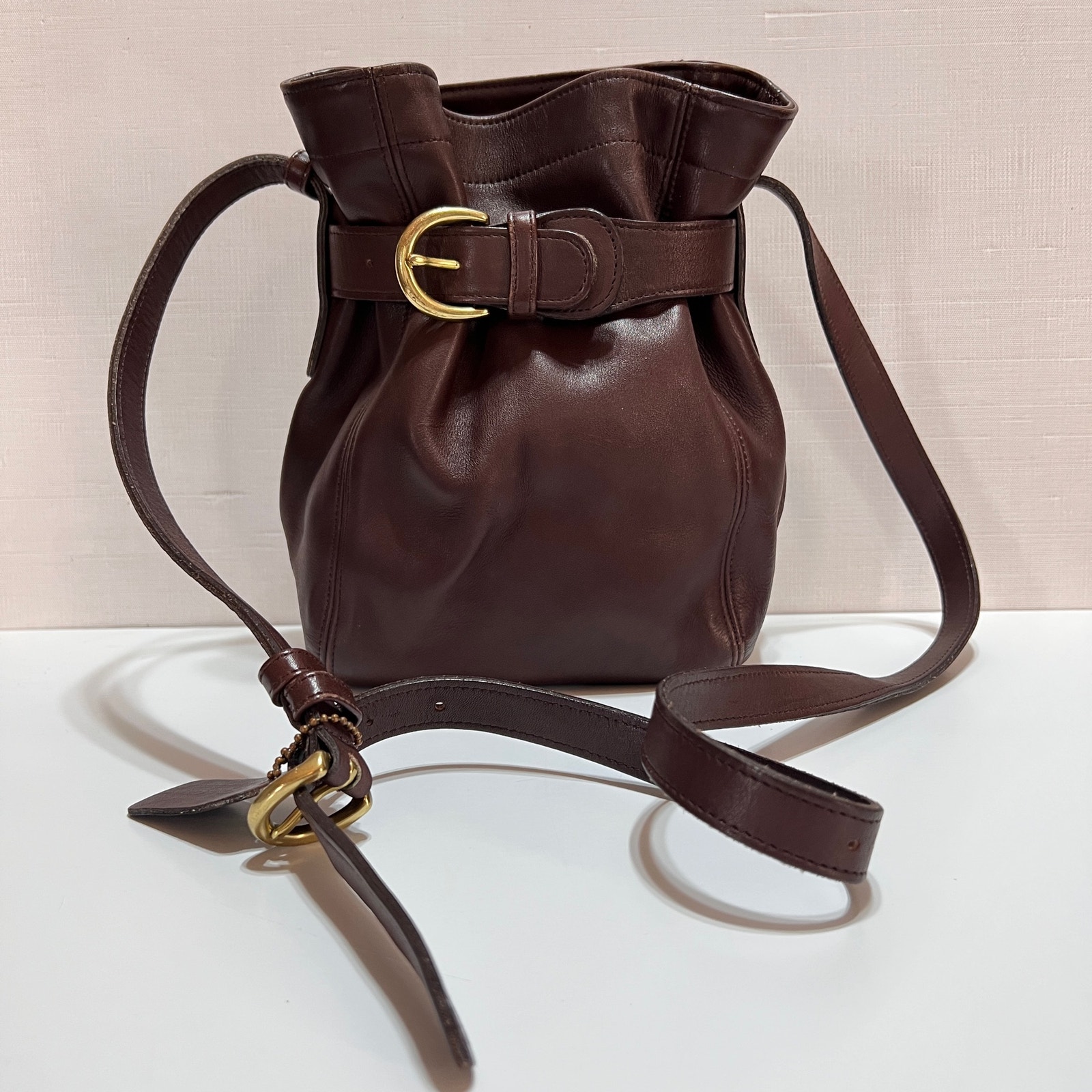 Vintage 90s Coach SOHO Brown Leather Belted Pouch Bucket Bag Purse Crossbody | eBay Vintage 90s Coach SOHO Brown Leather Belted Pouch Bucket Bag Purse Crossbody | eBay