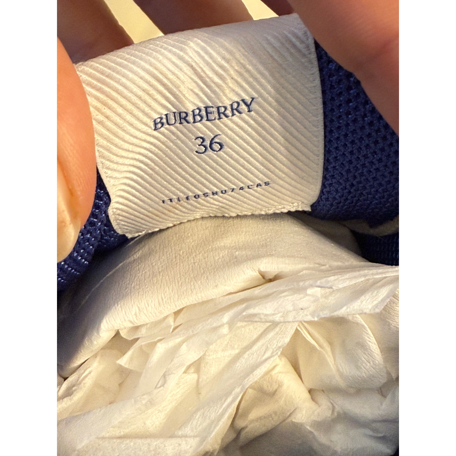 Burberry Arthur Low Sneakers Cream Blue Chunky Sole Women Size 6 NEW Box Auth - Afbeelding 9 van 10