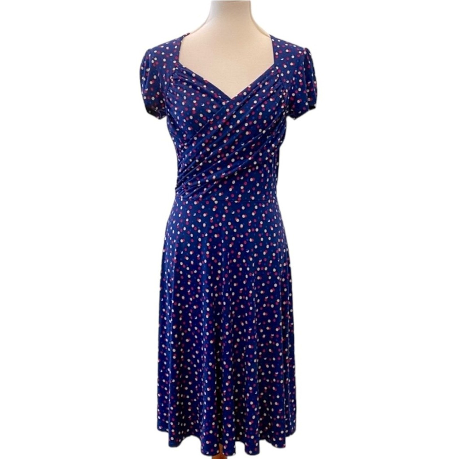 LEOTA Medium Dress Retro Pinup Travel 40s Dot Classic Rockabilly Stretch Slinky