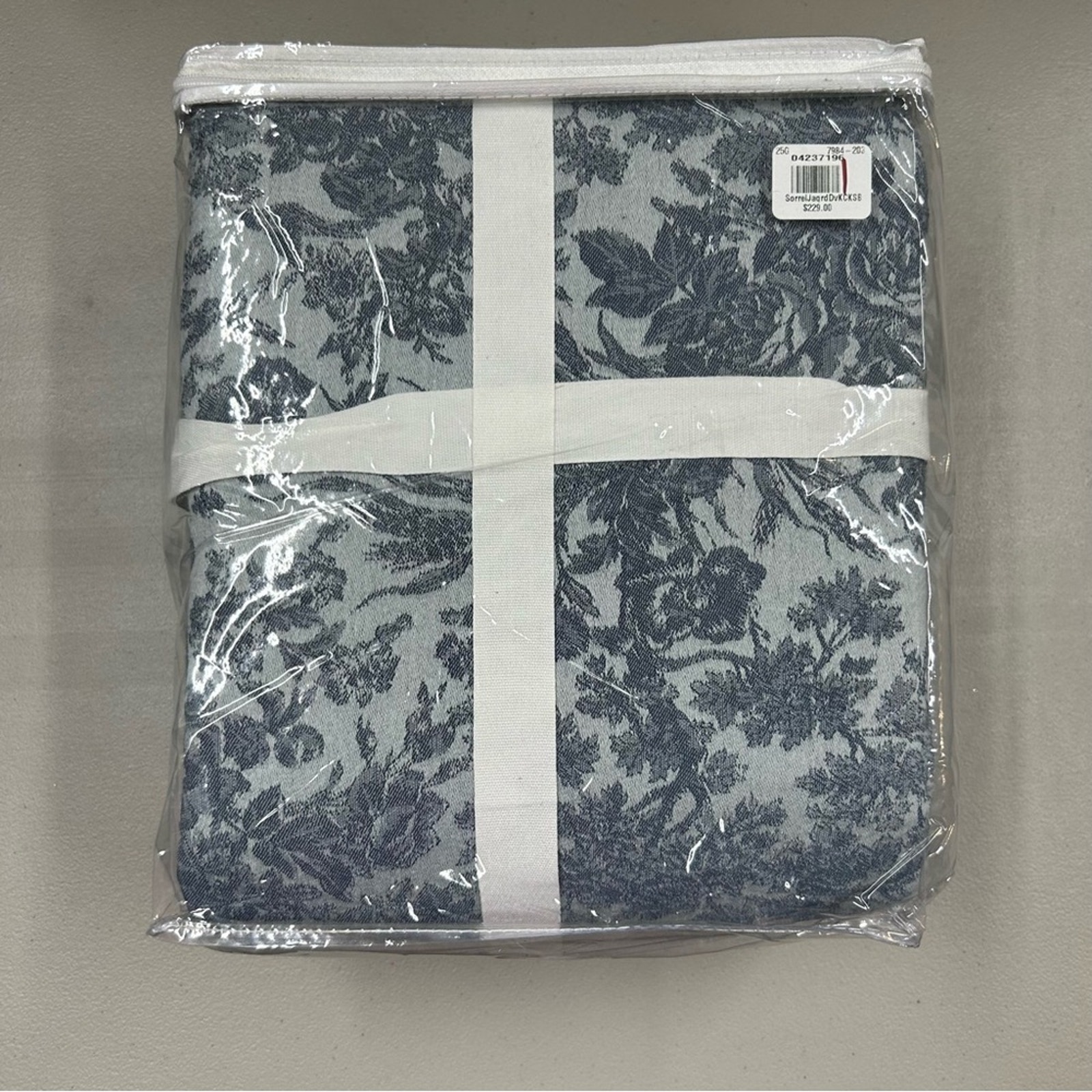 Pottery Barn Sorrel Toile Duvet Cover King + 2 Euro Shams Floral Steel Blue NEW - Picture 4 of 6