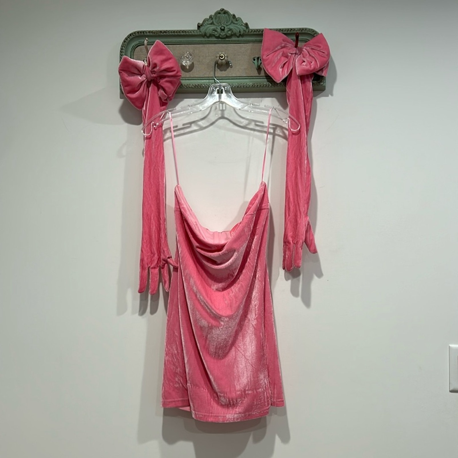 Sugar Thrillz Pink Velvet BodyCon Strapless Mini Dress w/ Long bow Gloves large | eBay Sugar Thrillz Pink Velvet BodyCon Strapless Mini Dress w/ Long bow Gloves large | eBay