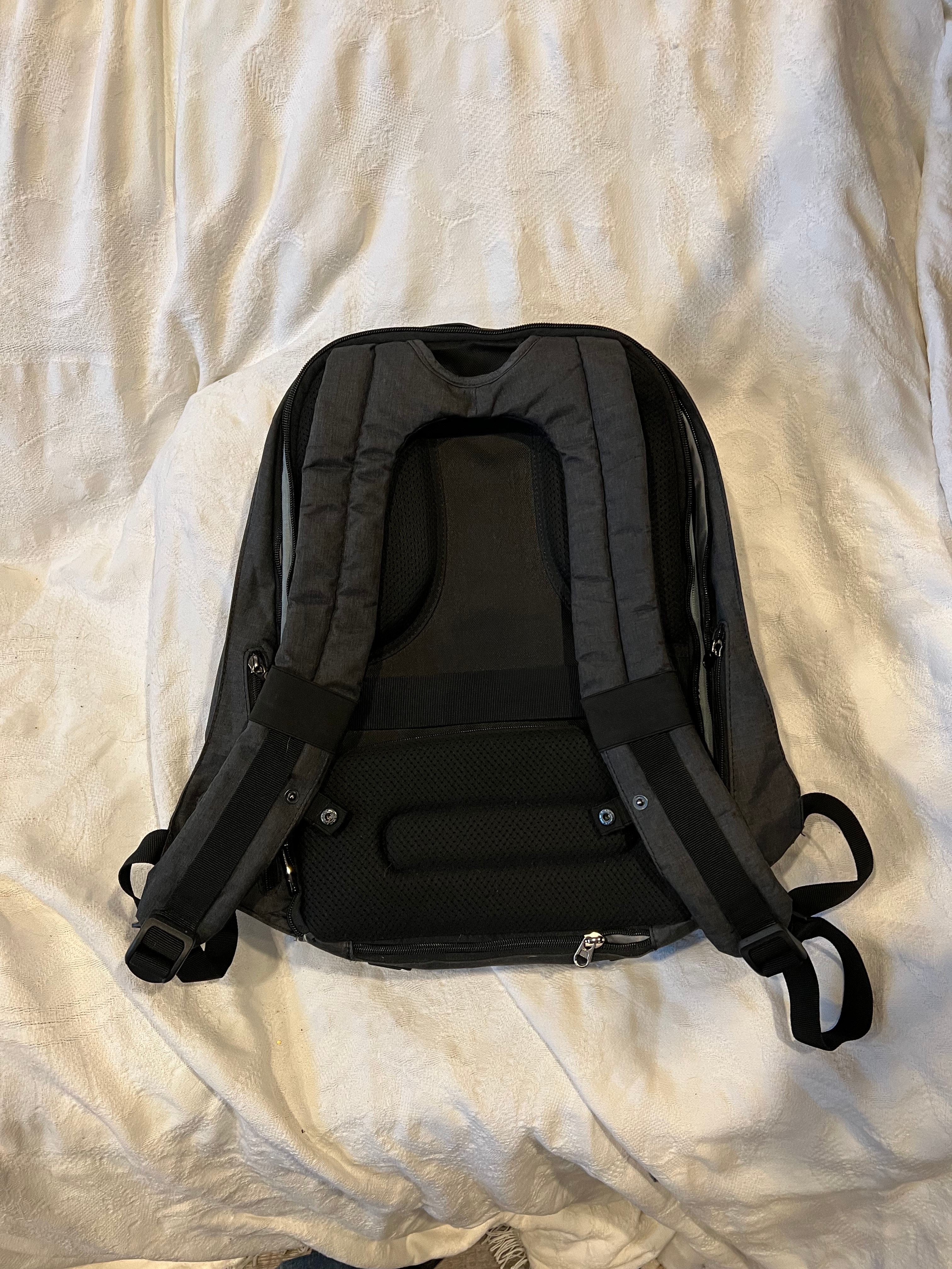 Vulcan Clamshell Laptop Ready Backpack