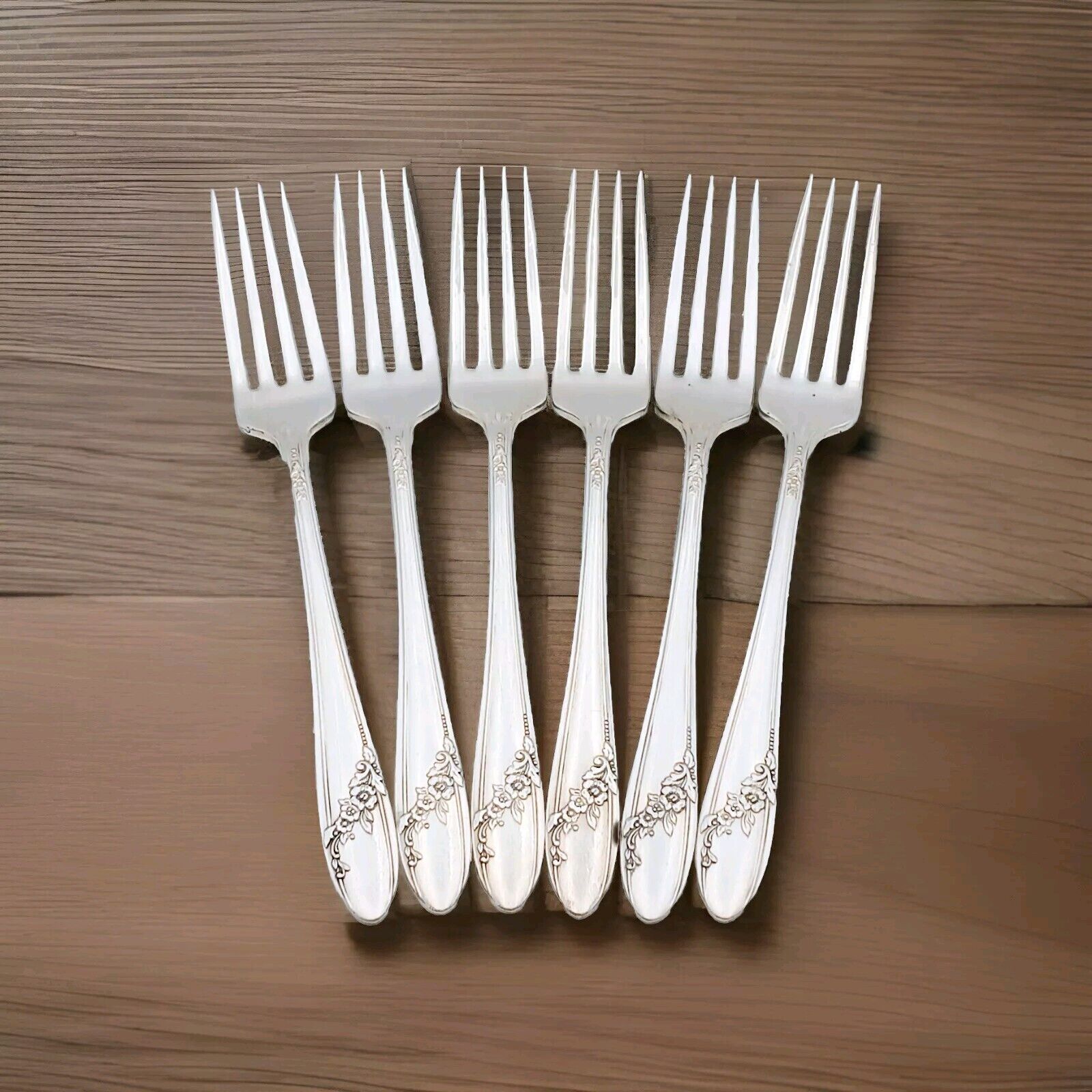 6 pcs Oneida Community Queen Bess II Fork 7.5″ Silverplate Tudor Plate Flowers