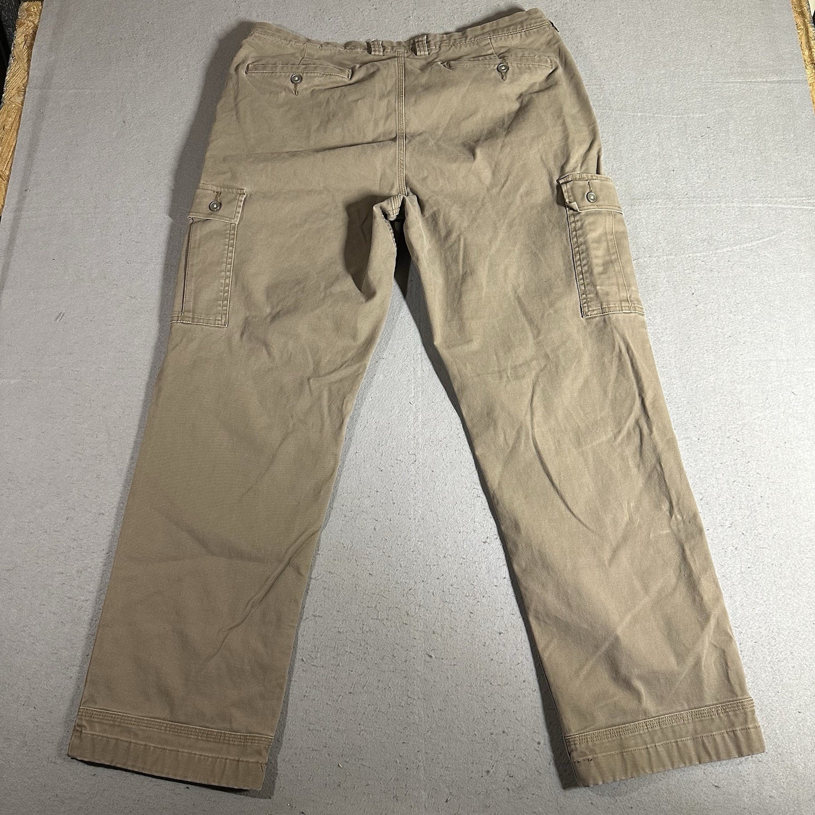 Duluth Trading Co. Flex Ballroom Khakis Men's 36x32 Beige Cargo Pockets Straight - Picture 13 of 14