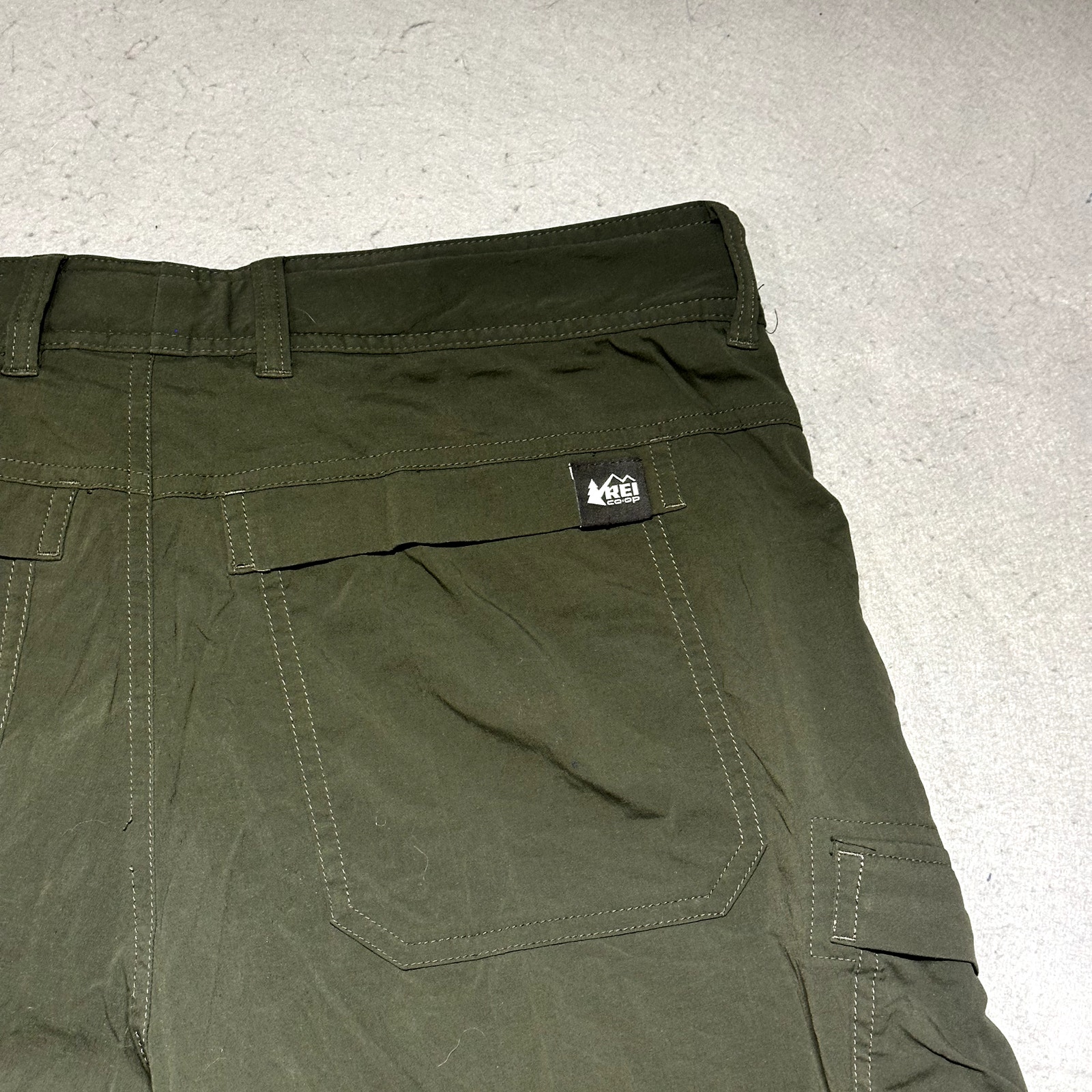 REI Sahara Roll Up Pants Men's 36x32 Green Relaxed Cargo Hiking - Picture 10 of 10
