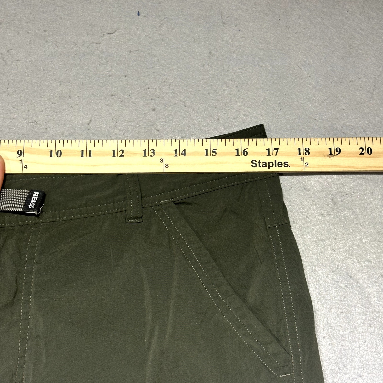 REI Sahara Roll Up Pants Men's 36x32 Green Relaxed Cargo Hiking - Picture 2 of 10