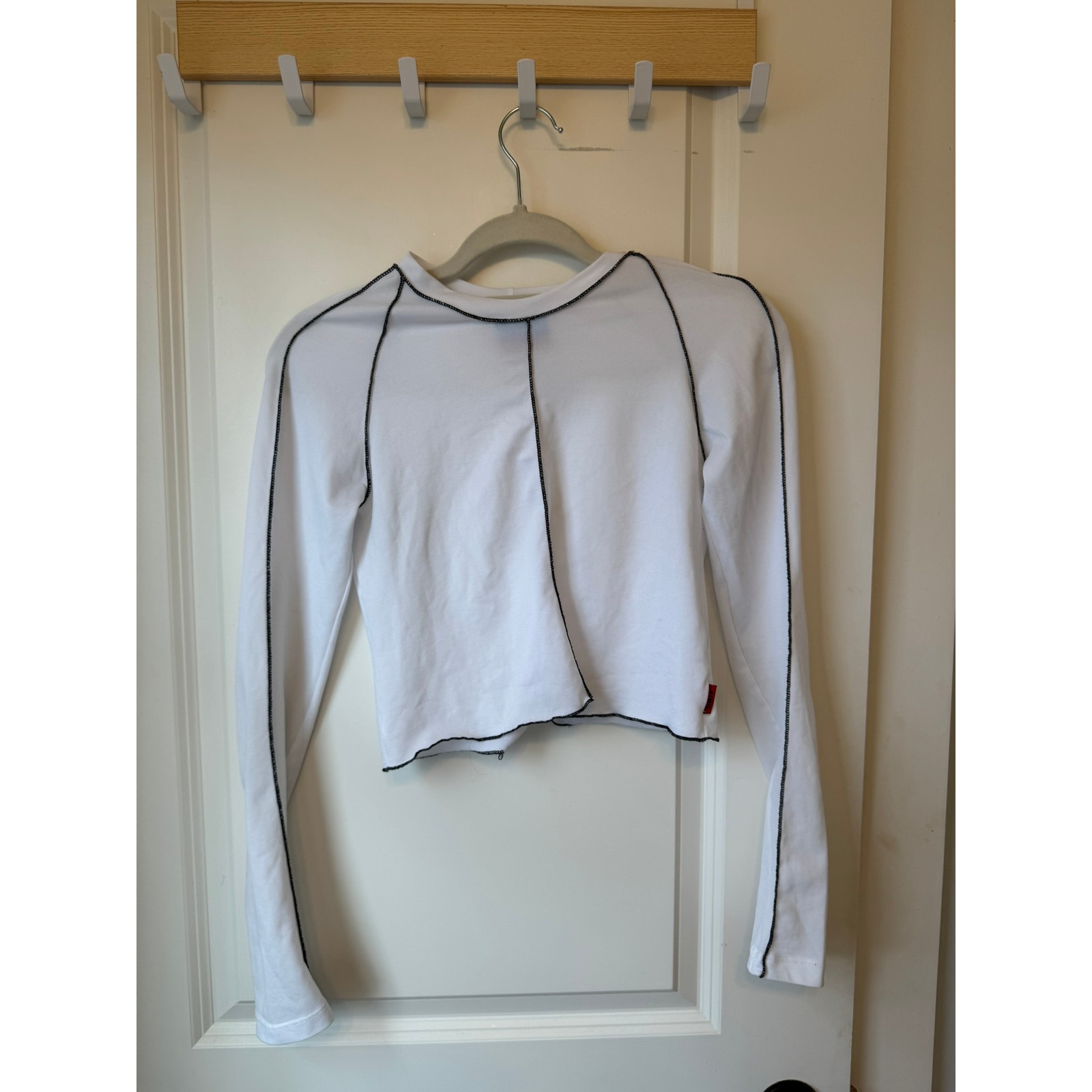 UNIF Women's White with Black Trim Longsleeve Mesh Crop Top Size S - Imagen 5 de 8